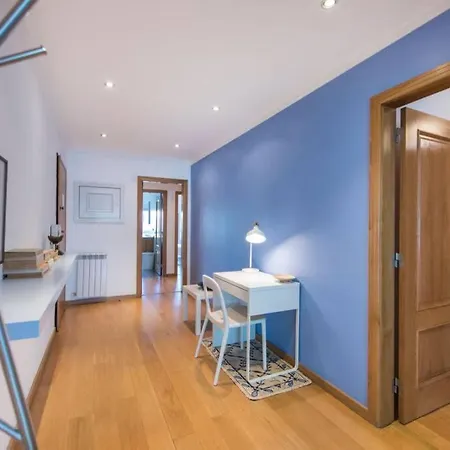 Διαμέρισμα 2 Bedroom With Garage Family Wonder