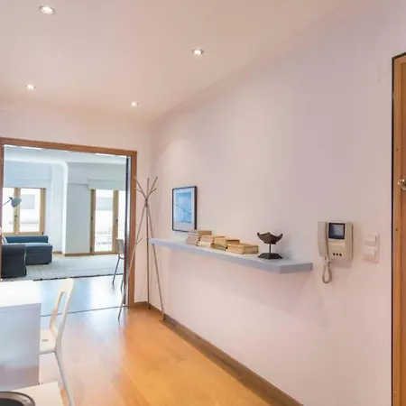 Apartment 2 Bedroom With Garage Family Wonder Lisbon