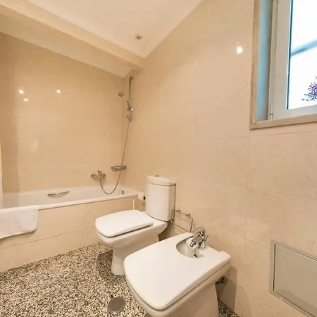 2 Bedroom With Garage Family Wonder Apartment