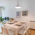 2 Bedroom With Garage Family Wonder Lägenhet