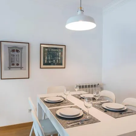 2 Bedroom With Garage Family Wonder Lägenhet *