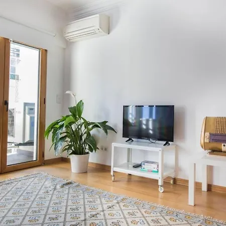 2 Bedroom With Garage Family Wonder Лісабон